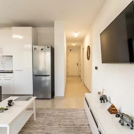 דירה The Korner, Adeje Renovated Flat *