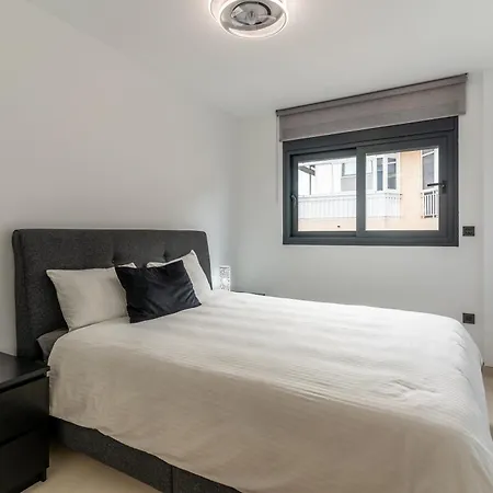 The Korner, Adeje Renovated Flat דירה אדחה