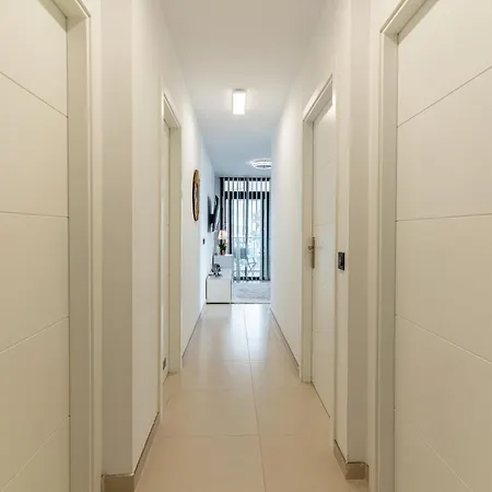 The Korner, Adeje Renovated Flat * אדחה